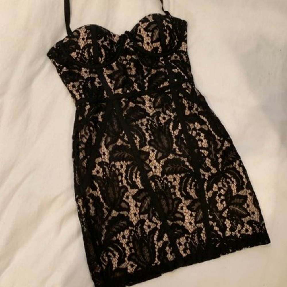 Tobi Bodycon Black Lace Corset Dress